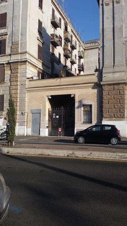 Termini Station Apartment Ai Due Cortili Presso Le Mura Aureliane โรม ภายนอก รูปภาพ